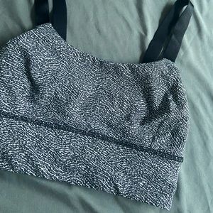 Lulu size 0 sports bra